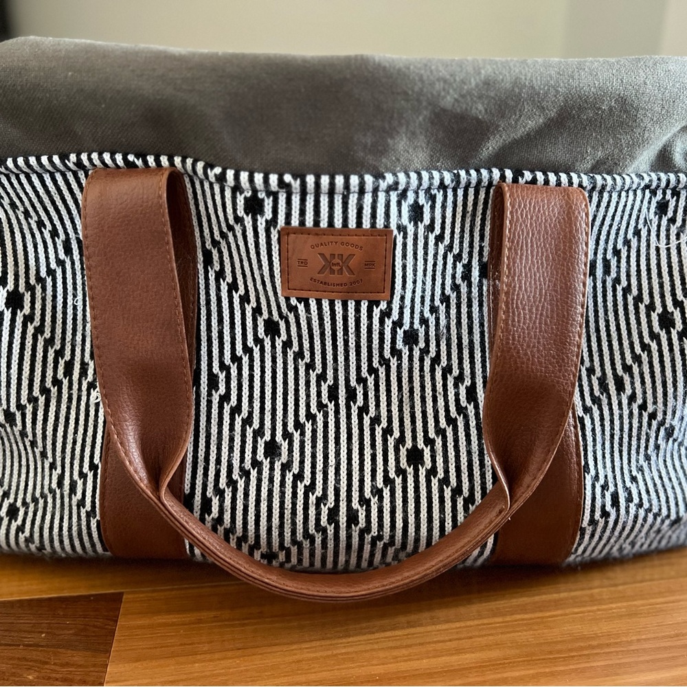 Krochet Kids International, The Pike Weekender Bag